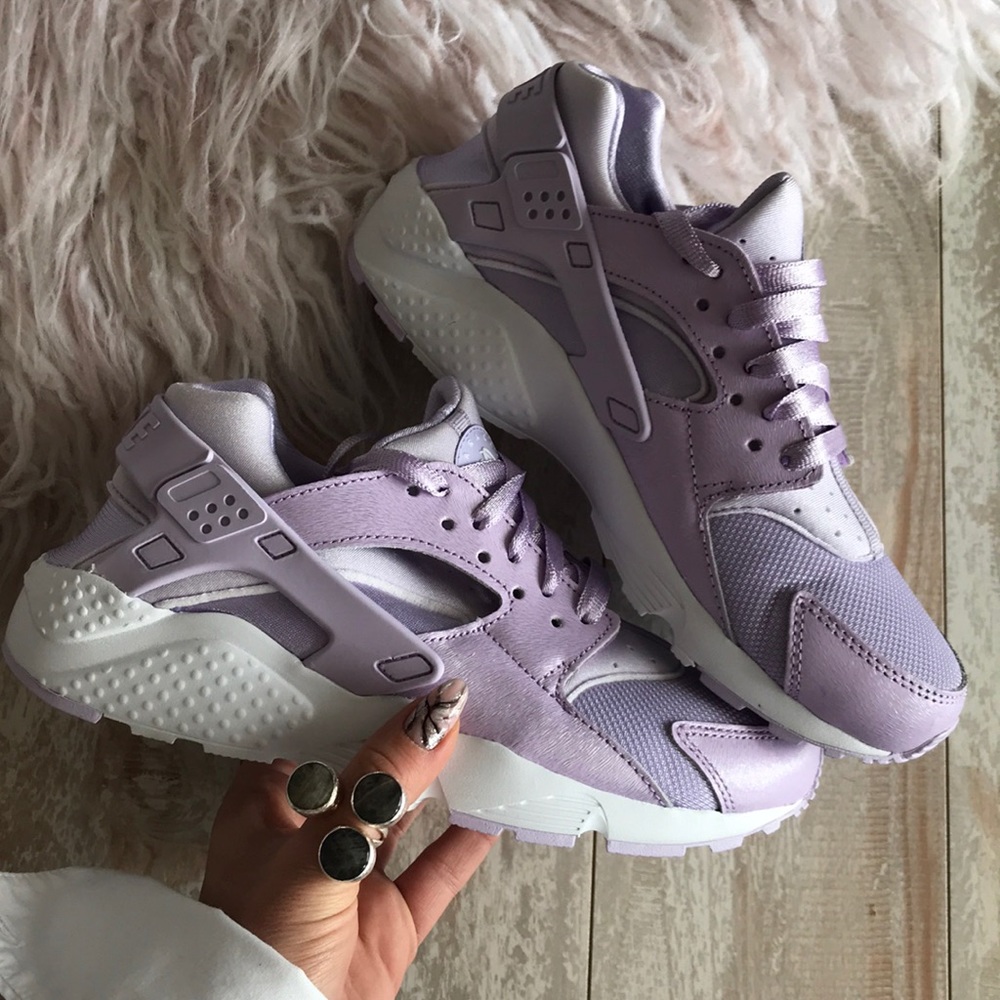 NWT Nike Huarache Run Rare - Picture 7 of 7